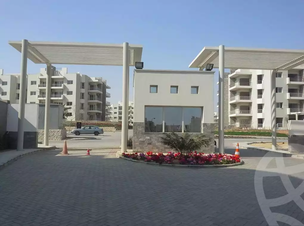 https://aqarmap.com.eg/ar/listing/6553439-for-sale-cairo-el-sheikh-zayed-city-compounds-dh-drys