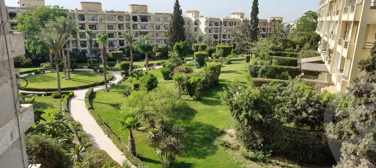 https://aqarmap.com.eg/en/listing/6554091-for-sale-cairo-el-sheikh-zayed-city-compounds-zayed-2000