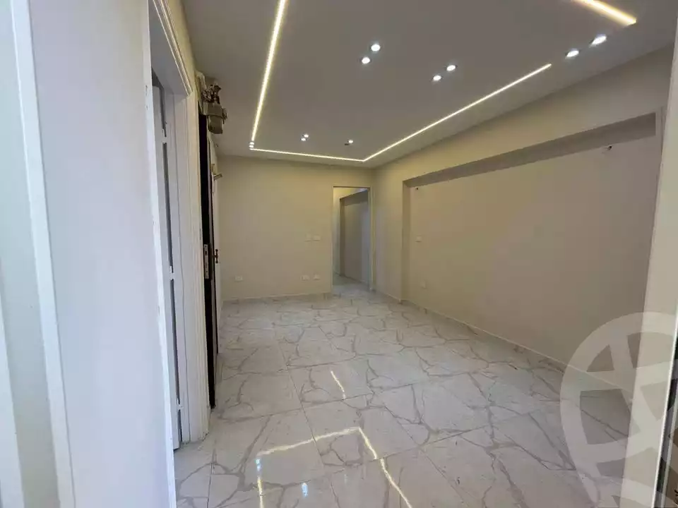 https://aqarmap.com.eg/ar/listing/6555951-for-sale-alexandria-sydy-bshr-sydy-bshr-bhry-khalil-hamada-st