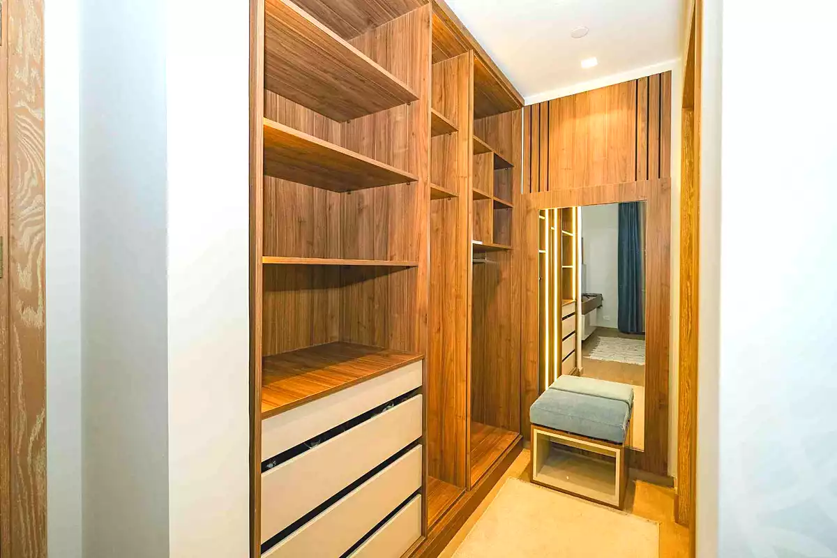 https://aqarmap.com.eg/en/listing/6556455-for-rent-cairo-6th-of-october-compounds-aeon