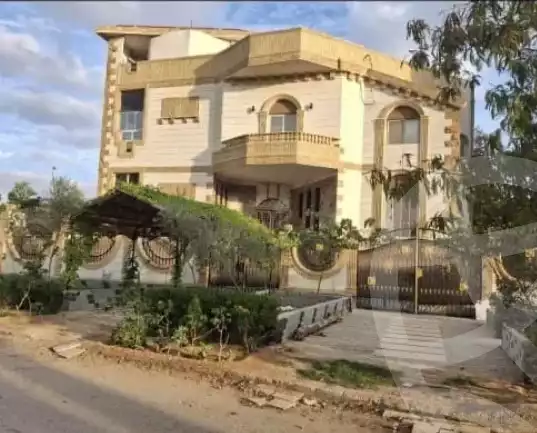 https://aqarmap.com.eg/ar/listing/6557336-for-sale-cairo-el-shorouk-lhy-lthny-grb