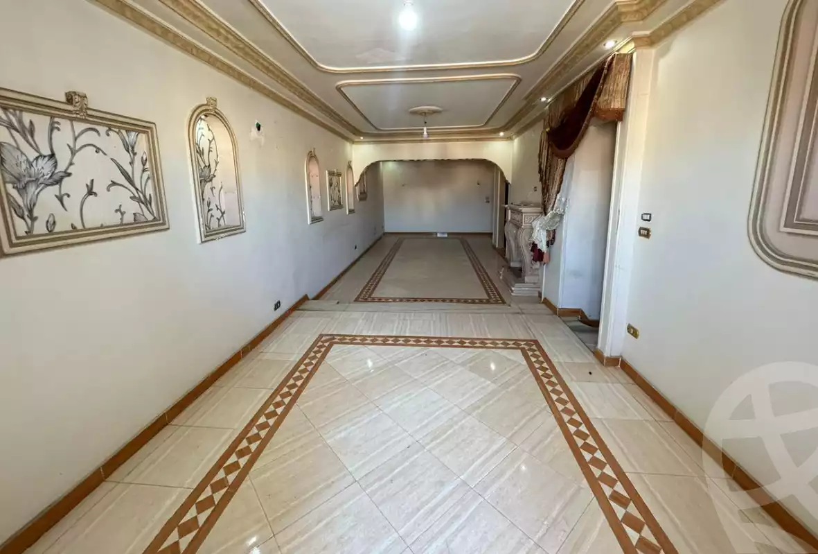 https://aqarmap.com.eg/ar/listing/6559024-for-sale-alexandria-lsywf-gamila-abu-herid-st