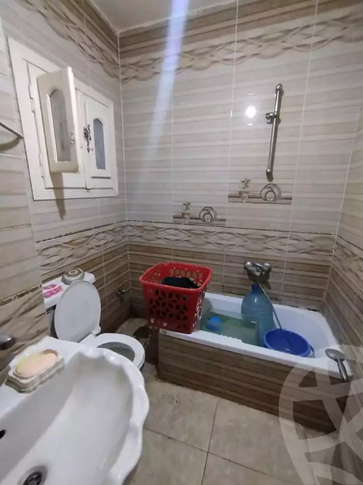 https://aqarmap.com.eg/ar/listing/6559348-for-sale-alexandria-l-jmy-lbytsh-shahr-al-assal-st