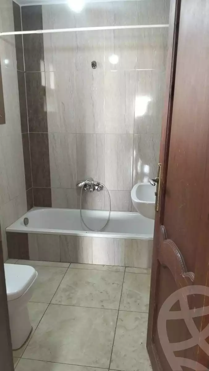 https://aqarmap.com.eg/ar/listing/6559524-for-rent-cairo-shoubra