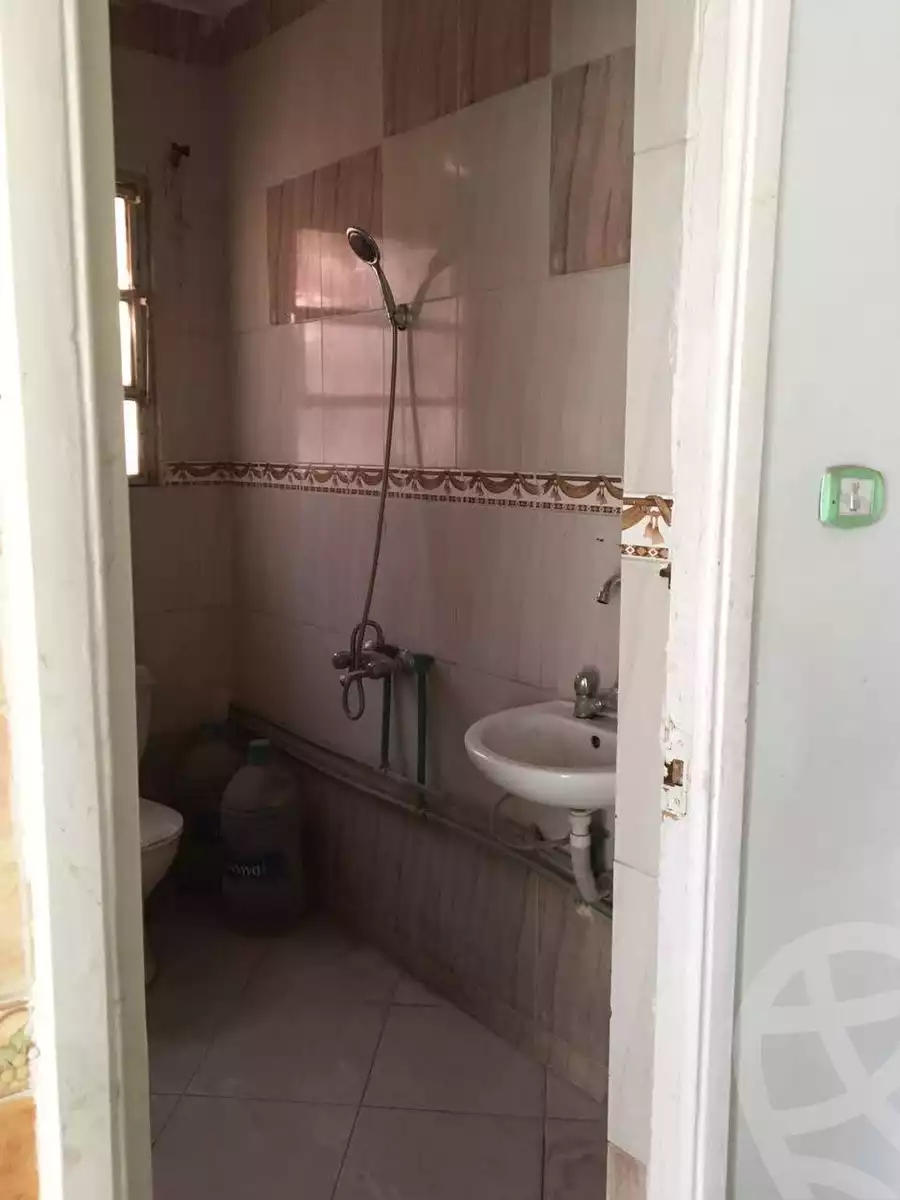 https://aqarmap.com.eg/ar/listing/6560544-for-rent-cairo-helwan-mnshy-yn-hlwn-rael-st