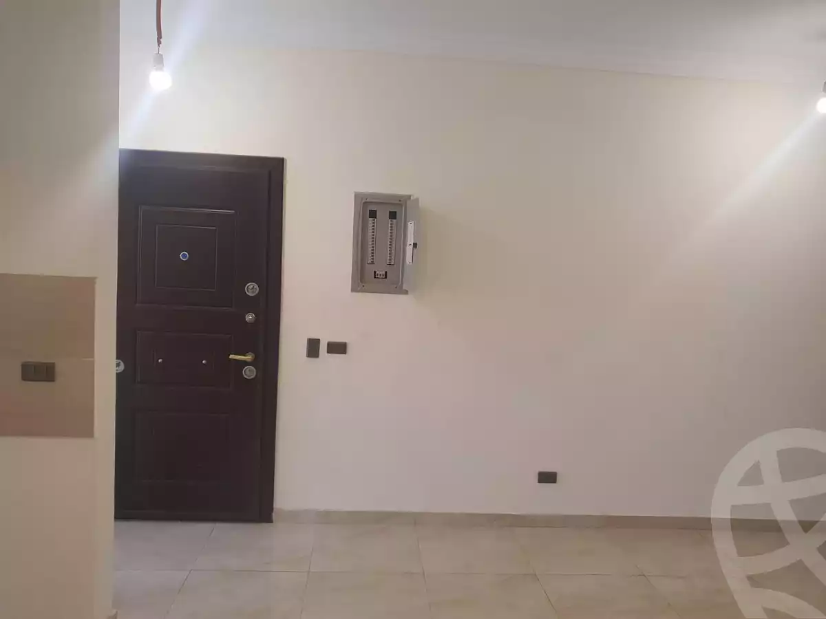https://aqarmap.com.eg/ar/listing/6561034-for-rent-cairo-new-cairo-ganob-el-akadamiya-south-academy-a-zaid-ebn-haretha-st