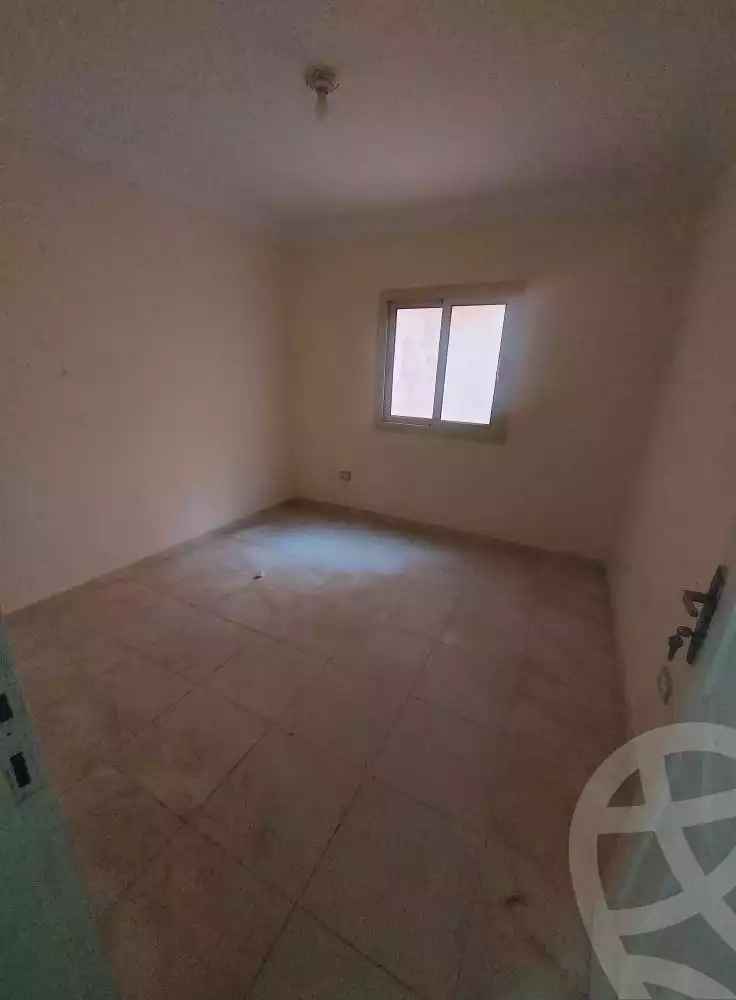 https://aqarmap.com.eg/ar/listing/6562562-for-sale-cairo-helwan-sherif-st