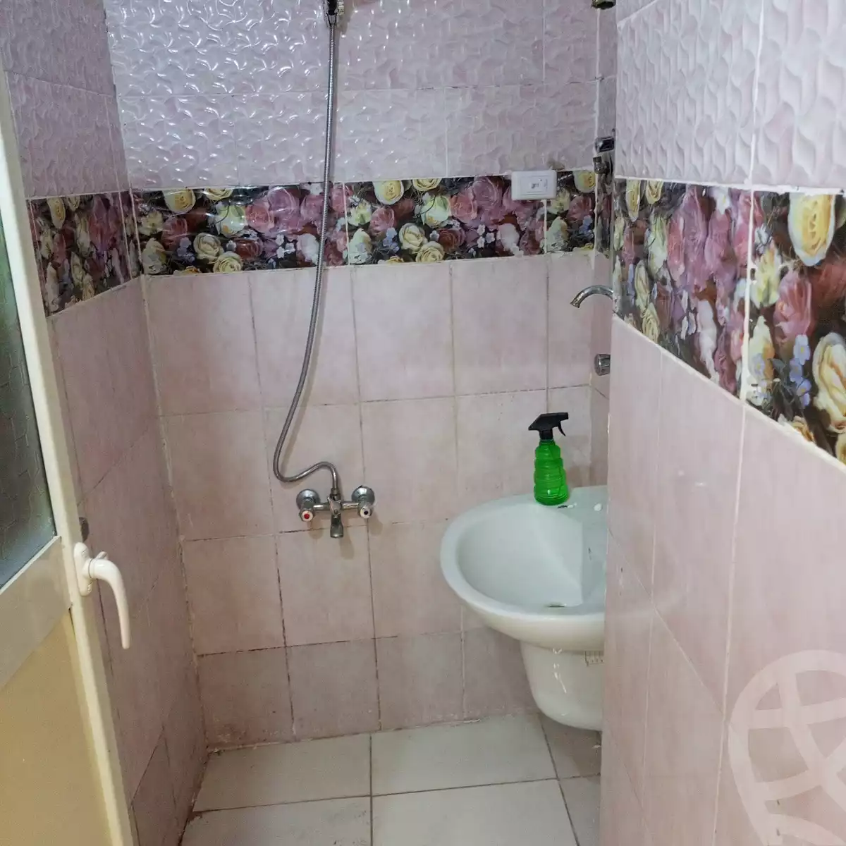 https://aqarmap.com.eg/en/listing/6563052-for-sale-alexandria-bahray-el-anfoshy