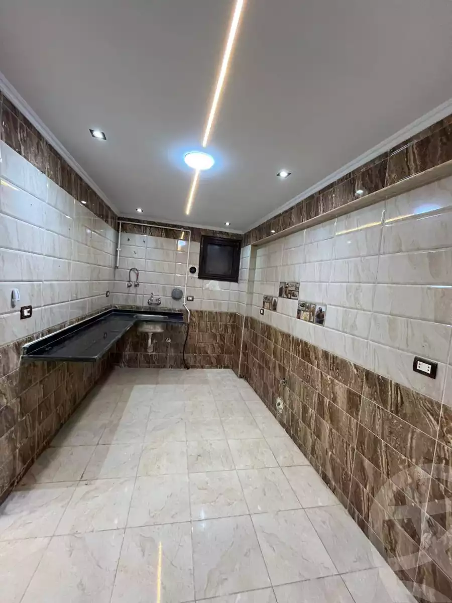 https://aqarmap.com.eg/ar/listing/6563068-for-sale-alexandria-l-jmy-lbytsh-el-reyad-st