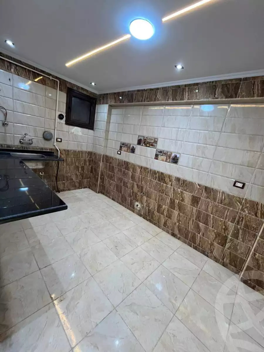 https://aqarmap.com.eg/ar/listing/6563068-for-sale-alexandria-l-jmy-lbytsh-el-reyad-st