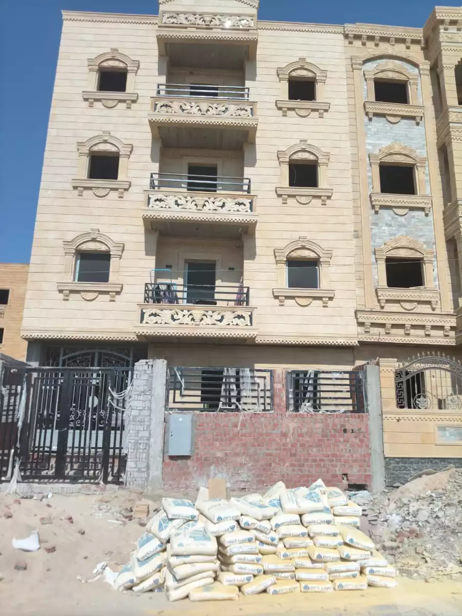 https://aqarmap.com.eg/ar/listing/6566665-for-sale-cairo-al-oubour-l-bwr-ljdyd-skn-msr