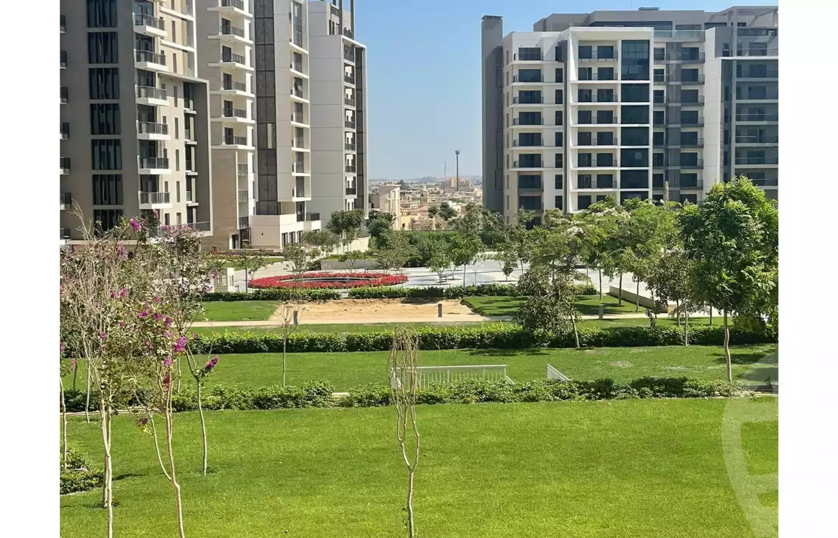 https://aqarmap.com.eg/en/listing/6567376-for-sale-cairo-el-sheikh-zayed-city-compounds-zyd-wr-llttwyr-z-tower
