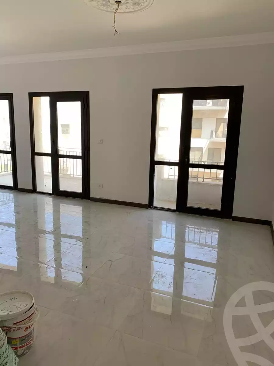 https://aqarmap.com.eg/ar/listing/6573691-for-sale-cairo-new-cairo-compounds-eastown-spectrum-eastown-compound