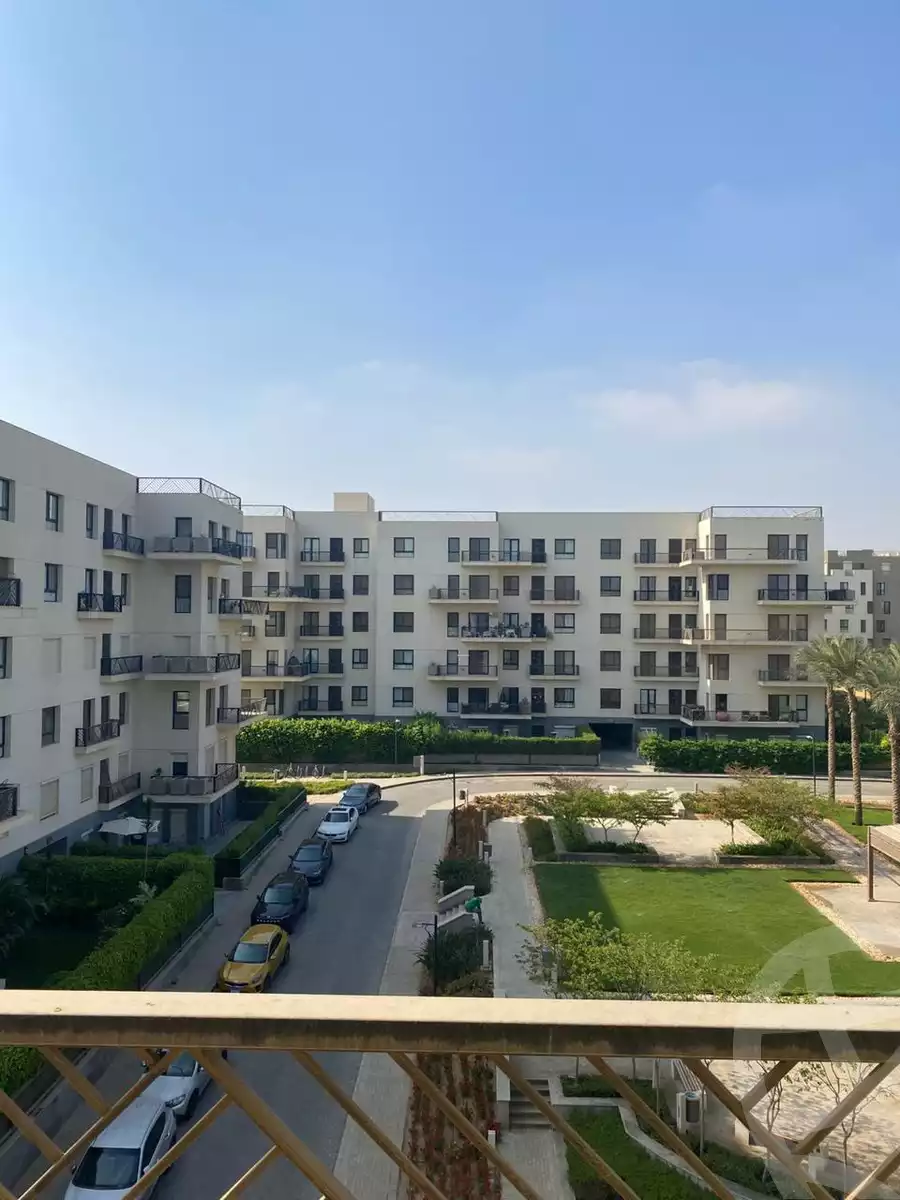 https://aqarmap.com.eg/en/listing/6573978-for-sale-cairo-new-cairo-compounds-eastown-spectrum-eastown-compound