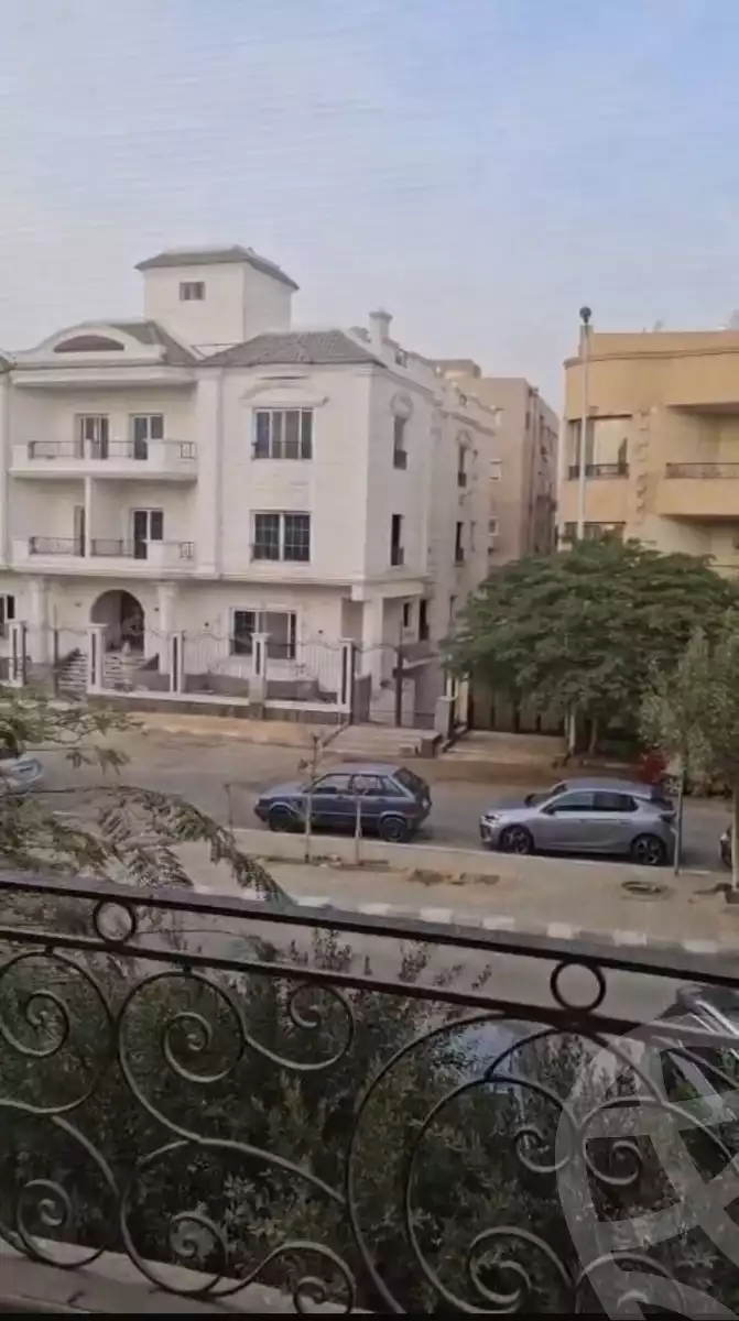 https://aqarmap.com.eg/en/listing/6575162-for-sale-cairo-new-cairo-el-banafsg-el-banafsag-11-suleiman-al-halabi-st