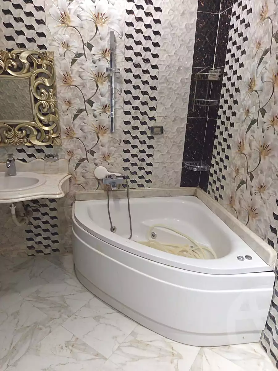 https://aqarmap.com.eg/ar/listing/6577341-for-rent-qalyubia-shubra-el-khaima-el-shareaa-el-gadid-st