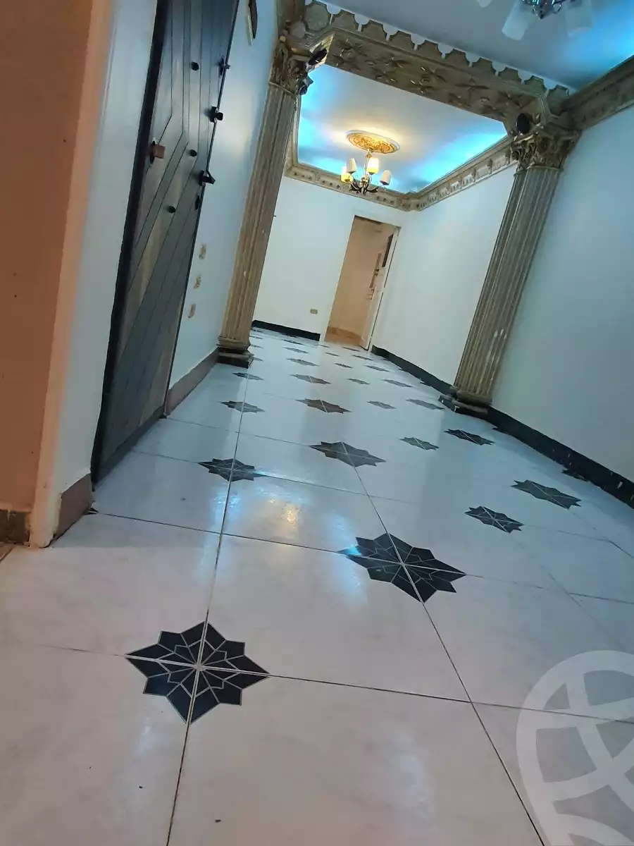 https://aqarmap.com.eg/ar/listing/6578676-for-sale-alexandria-moharram-bey-tryq-qn-lswys