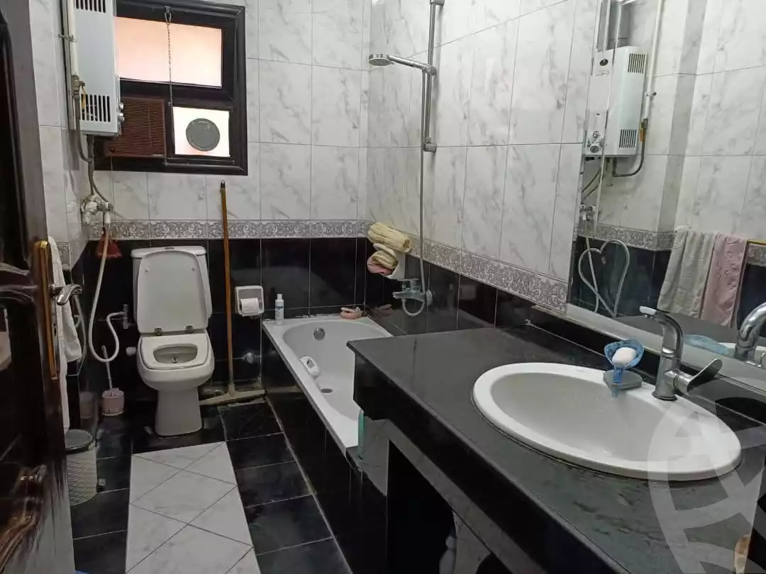 https://aqarmap.com.eg/en/listing/6581722-for-sale-cairo-helwan-rostom-st