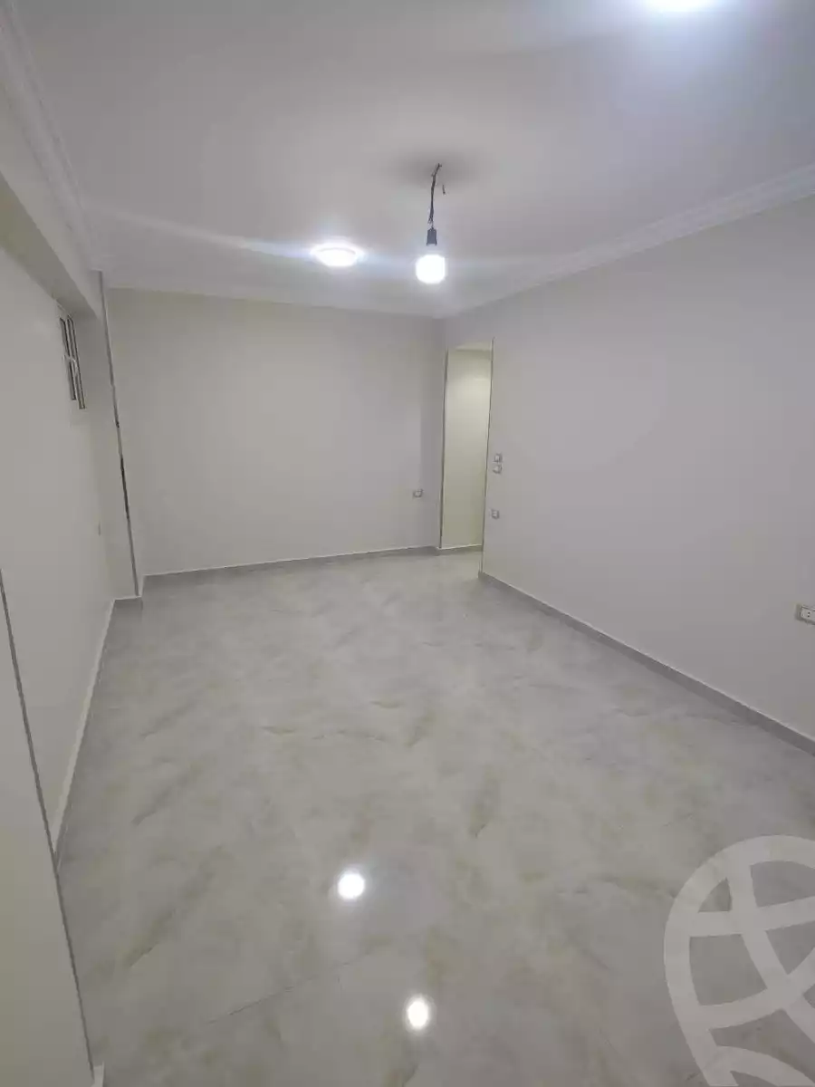https://aqarmap.com.eg/ar/listing/6582374-for-rent-cairo-helwan-ahmed-enci-st