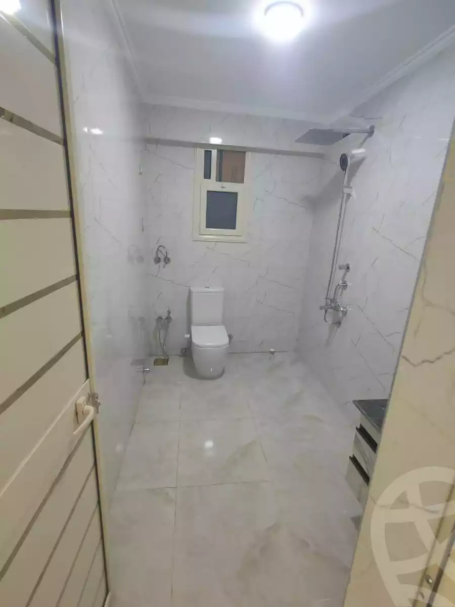https://aqarmap.com.eg/ar/listing/6582374-for-rent-cairo-helwan-ahmed-enci-st