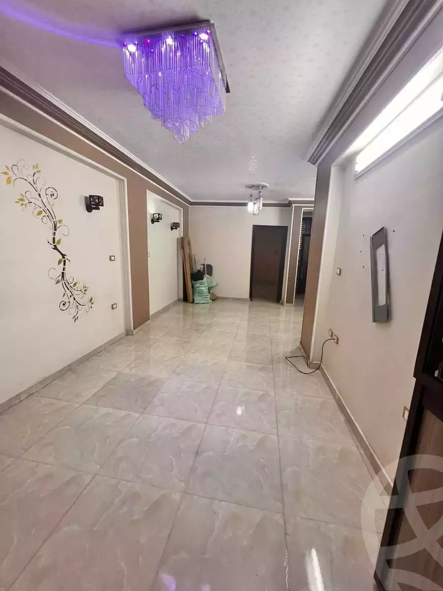 https://aqarmap.com.eg/en/listing/6583462-for-sale-qalyubia-shubra-el-khaima-om-bayoumi