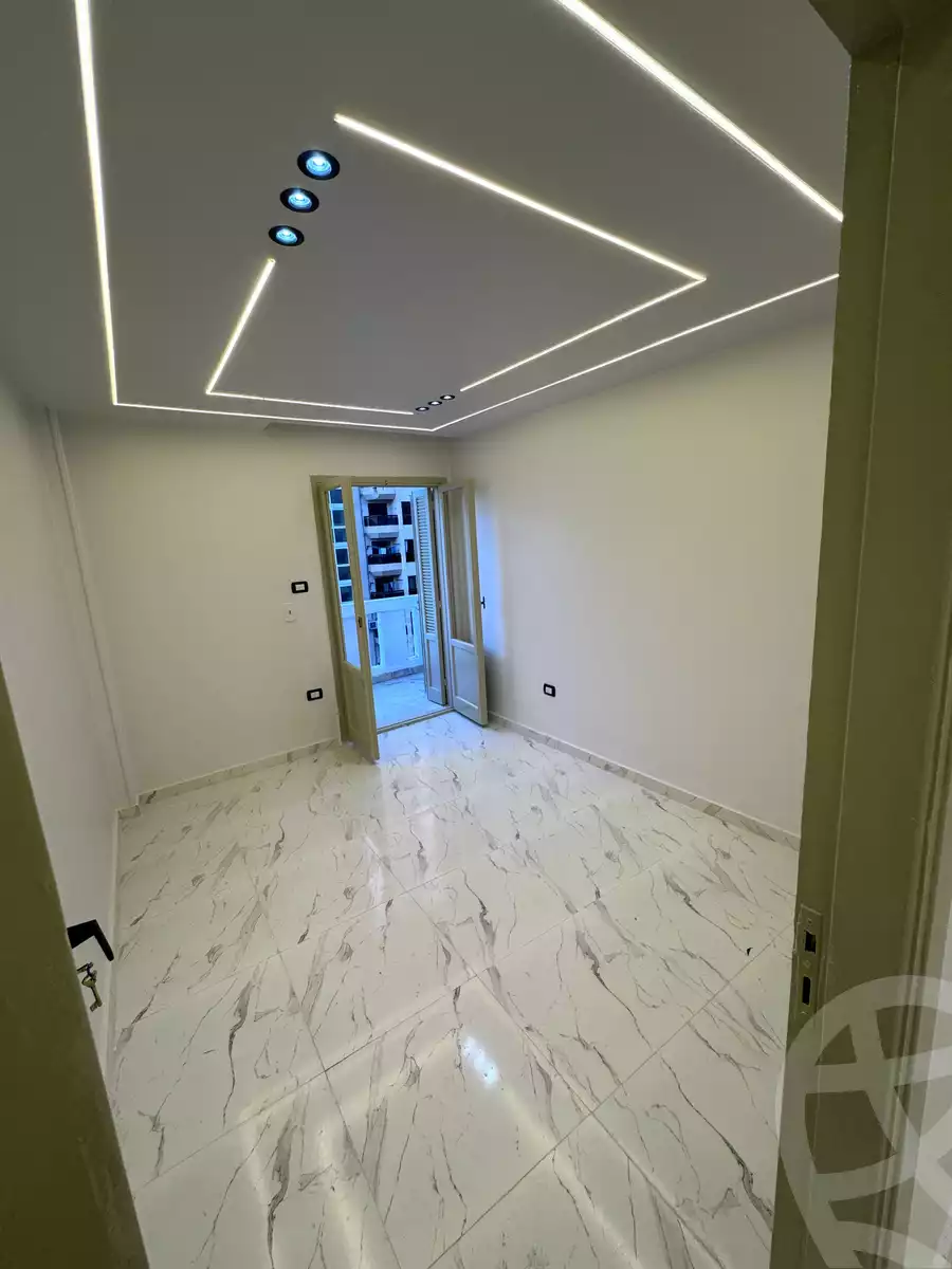 https://aqarmap.com.eg/ar/listing/6585581-for-sale-alexandria-miami-iskandar-ibrahim-st