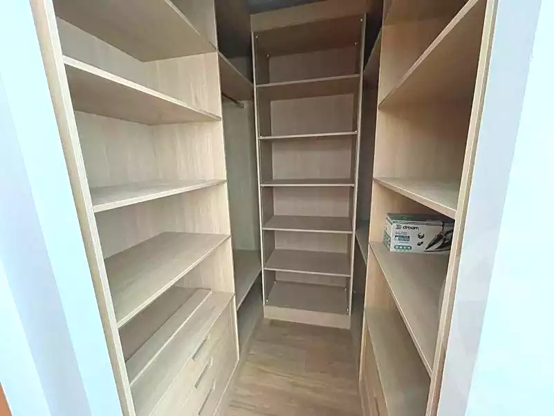 https://aqarmap.com.eg/ar/listing/6587126-for-rent-cairo-new-cairo-compounds-lakeview-residence