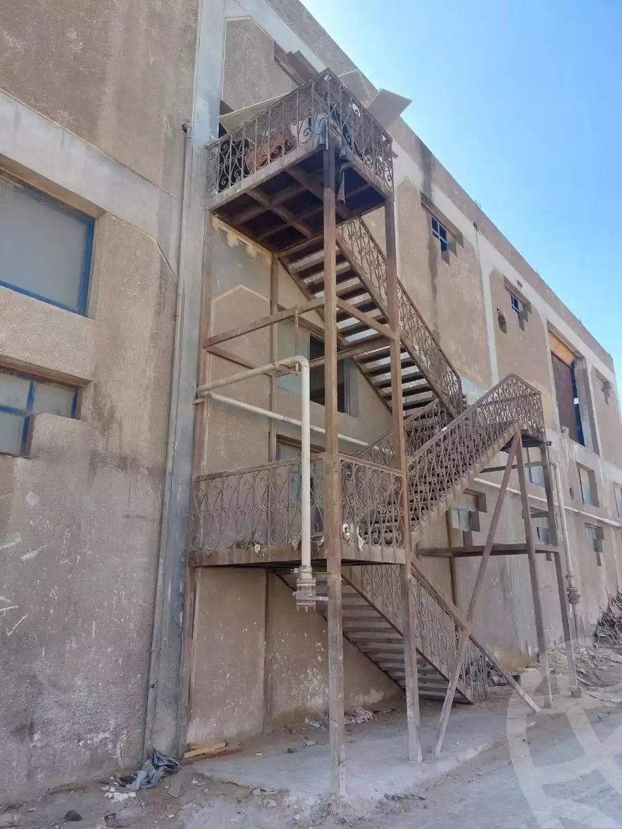 https://aqarmap.com.eg/ar/listing/6587771-for-sale-cairo-6th-of-october-el-mantqa-el-snaaaya-industrial-zone-1