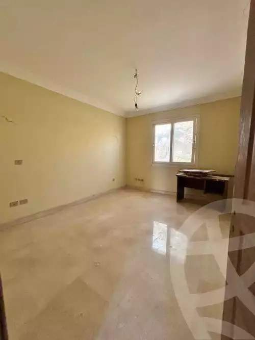 https://aqarmap.com.eg/en/listing/6589452-for-sale-cairo-new-cairo-compounds-moon-valley