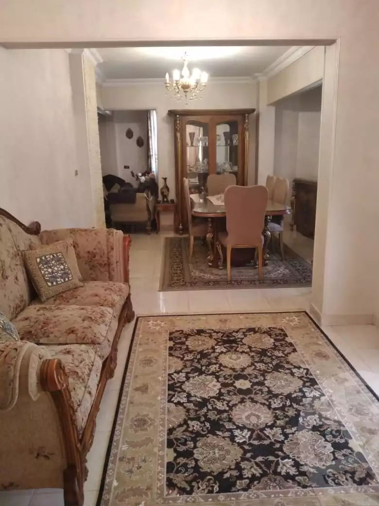 https://aqarmap.com.eg/ar/listing/6589823-for-sale-cairo-mokattam-el-hadabah-el-wosta-compounds-ebad-el-rahman-city