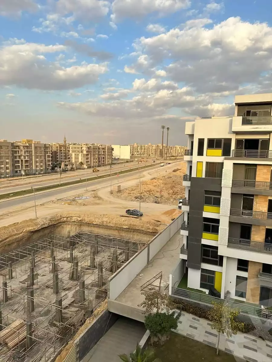https://aqarmap.com.eg/en/listing/6592810-for-sale-cairo-new-cairo-compounds-dh-ykwn-ryzdns-styl-hwm