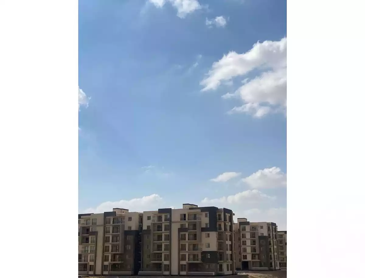 https://aqarmap.com.eg/ar/listing/6592974-for-sale-cairo-el-sheikh-zayed-city-lshykh-zyd-ljdyd-west-view-residence-hdp