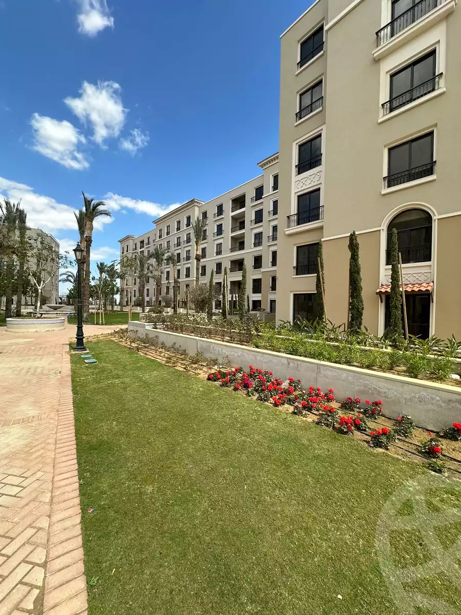 https://aqarmap.com.eg/en/listing/6593645-for-sale-cairo-el-sheikh-zayed-city-compounds-kmbwnd-fyldj-wyst-dr-llttwyr