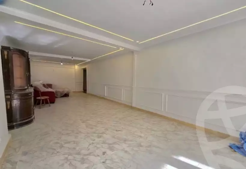https://aqarmap.com.eg/ar/listing/6596399-for-sale-alexandria-el-asafra-l-sfr-bhry-atlas-st