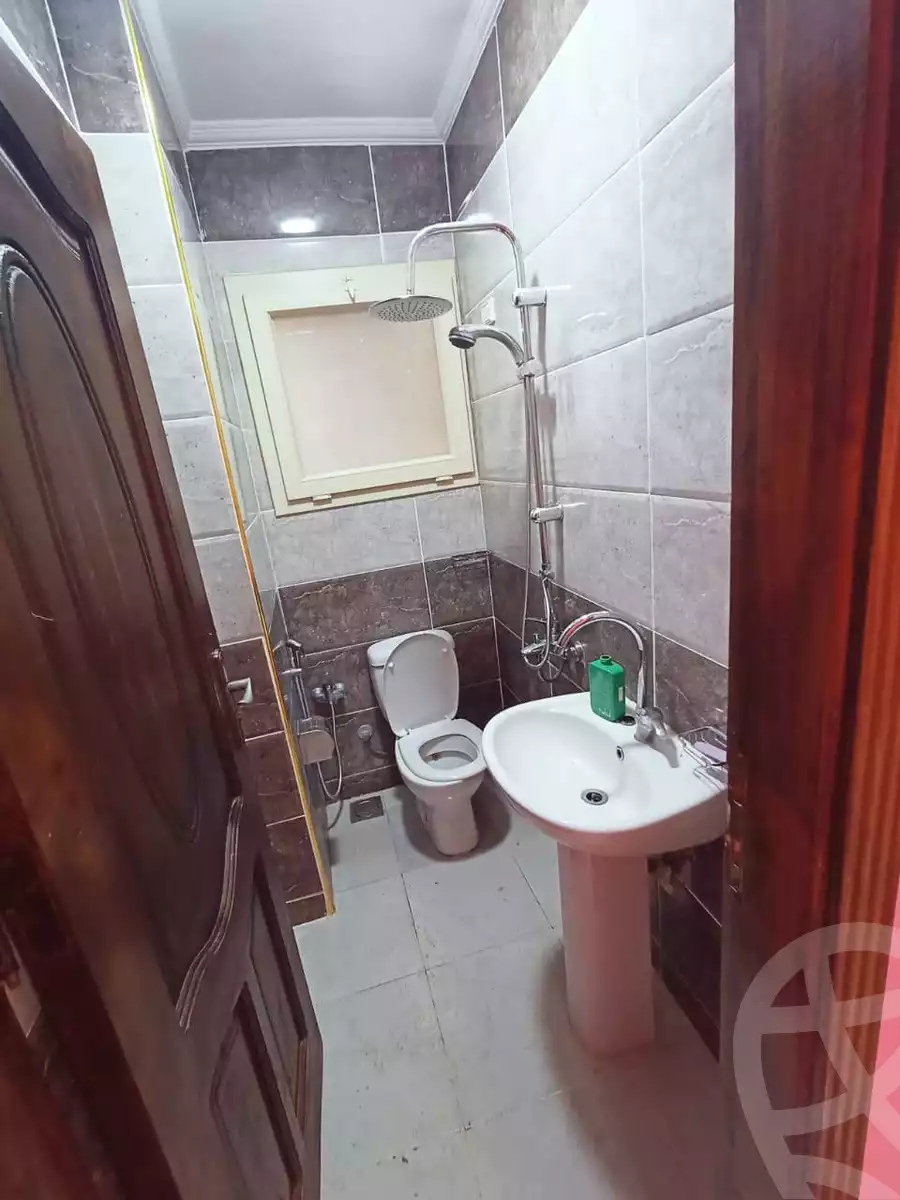 https://aqarmap.com.eg/ar/listing/6596819-for-rent-cairo-helwan-sherif-st