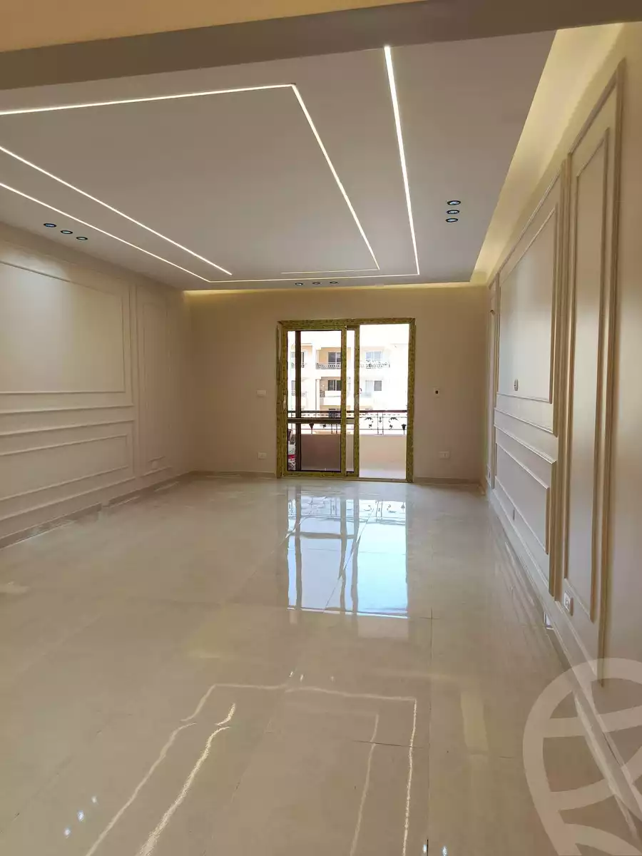 https://aqarmap.com.eg/ar/listing/6597128-for-sale-cairo-el-sheikh-zayed-city-compounds-el-khamayel