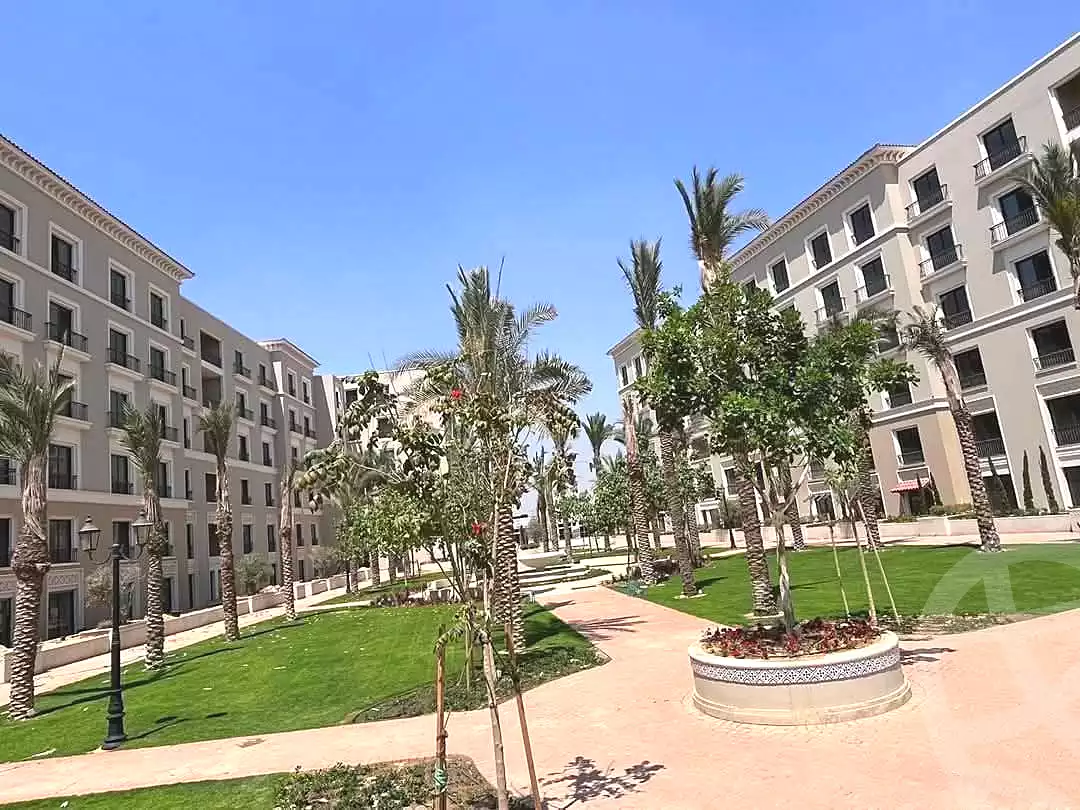 https://aqarmap.com.eg/en/listing/6597465-for-sale-cairo-el-sheikh-zayed-city-compounds-kmbwnd-fyldj-wyst-dr-llttwyr