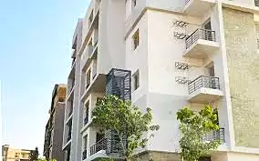 https://aqarmap.com.eg/ar/listing/6597508-for-sale-cairo-el-sheikh-zayed-city-lshykh-zyd-ljdyd-west-view-residence-hdp