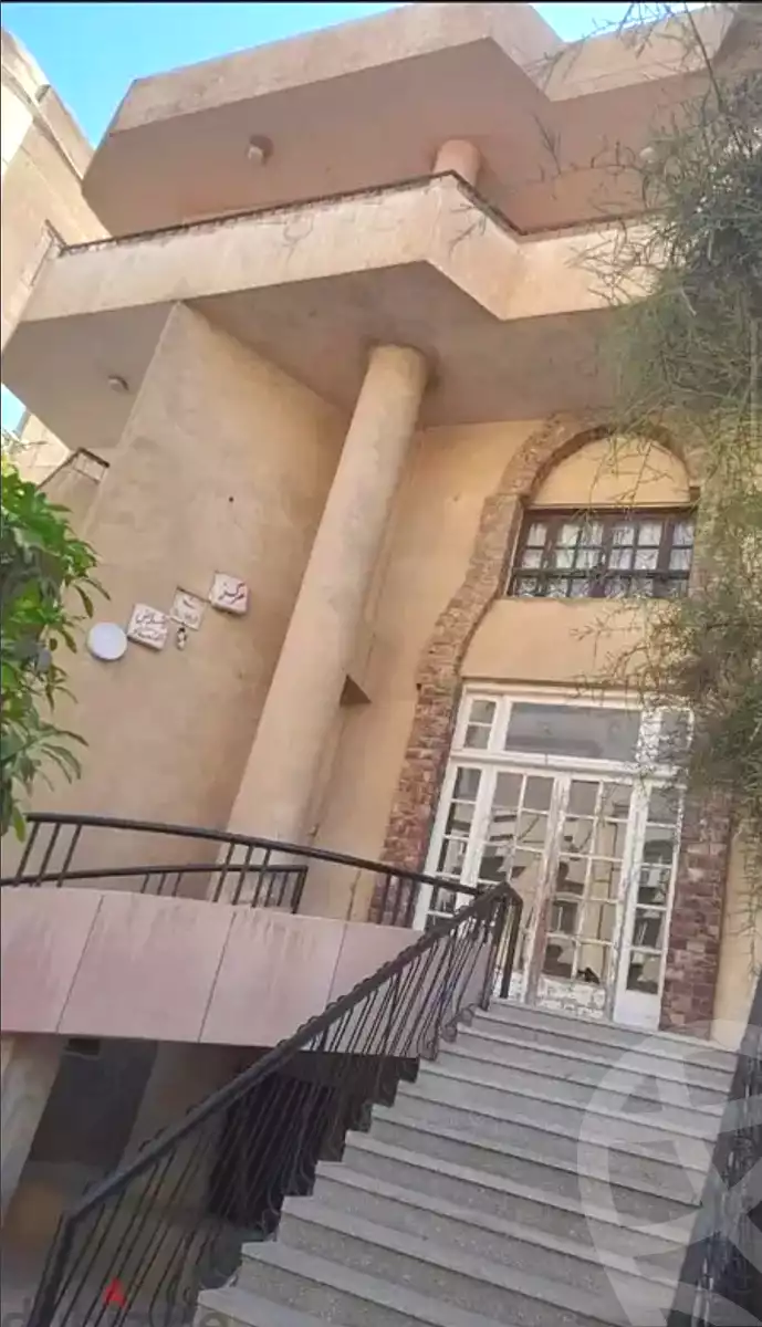 https://aqarmap.com.eg/en/listing/6598394-for-sale-cairo-mokattam-lhdb-l-ly-el-madina-el-monawara-st