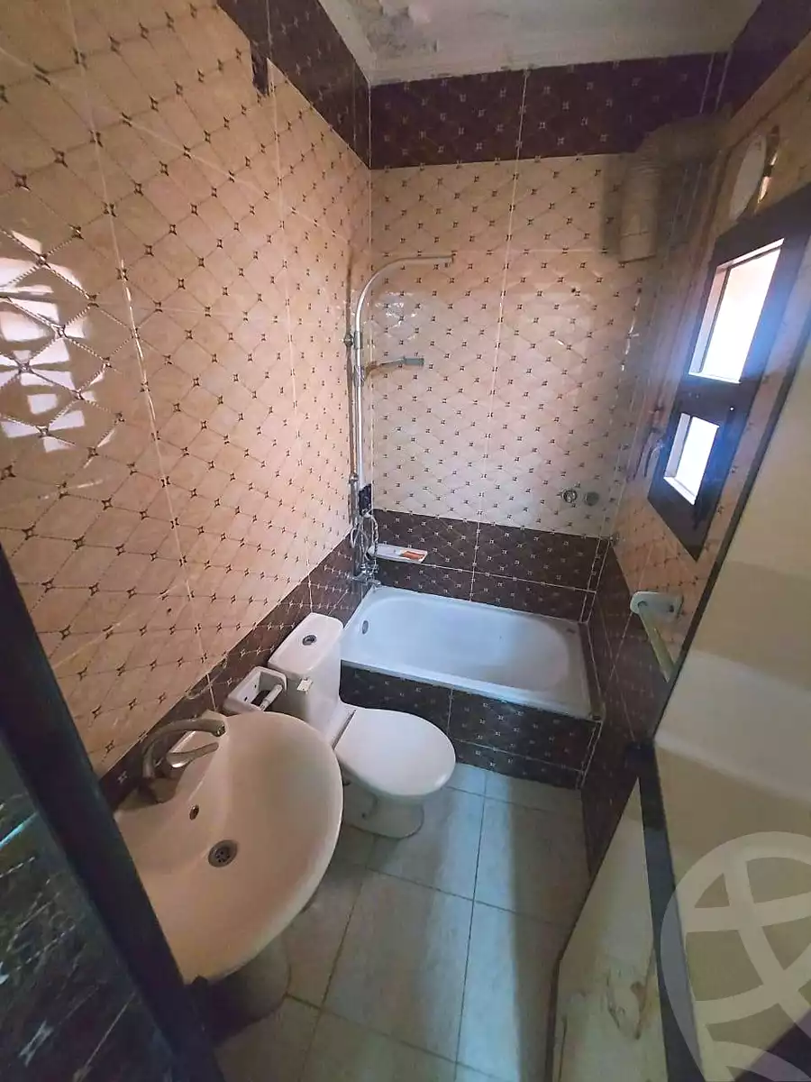 https://aqarmap.com.eg/en/listing/6599093-for-sale-cairo-helwan-hadayek-helwan-othman-ibn-afan