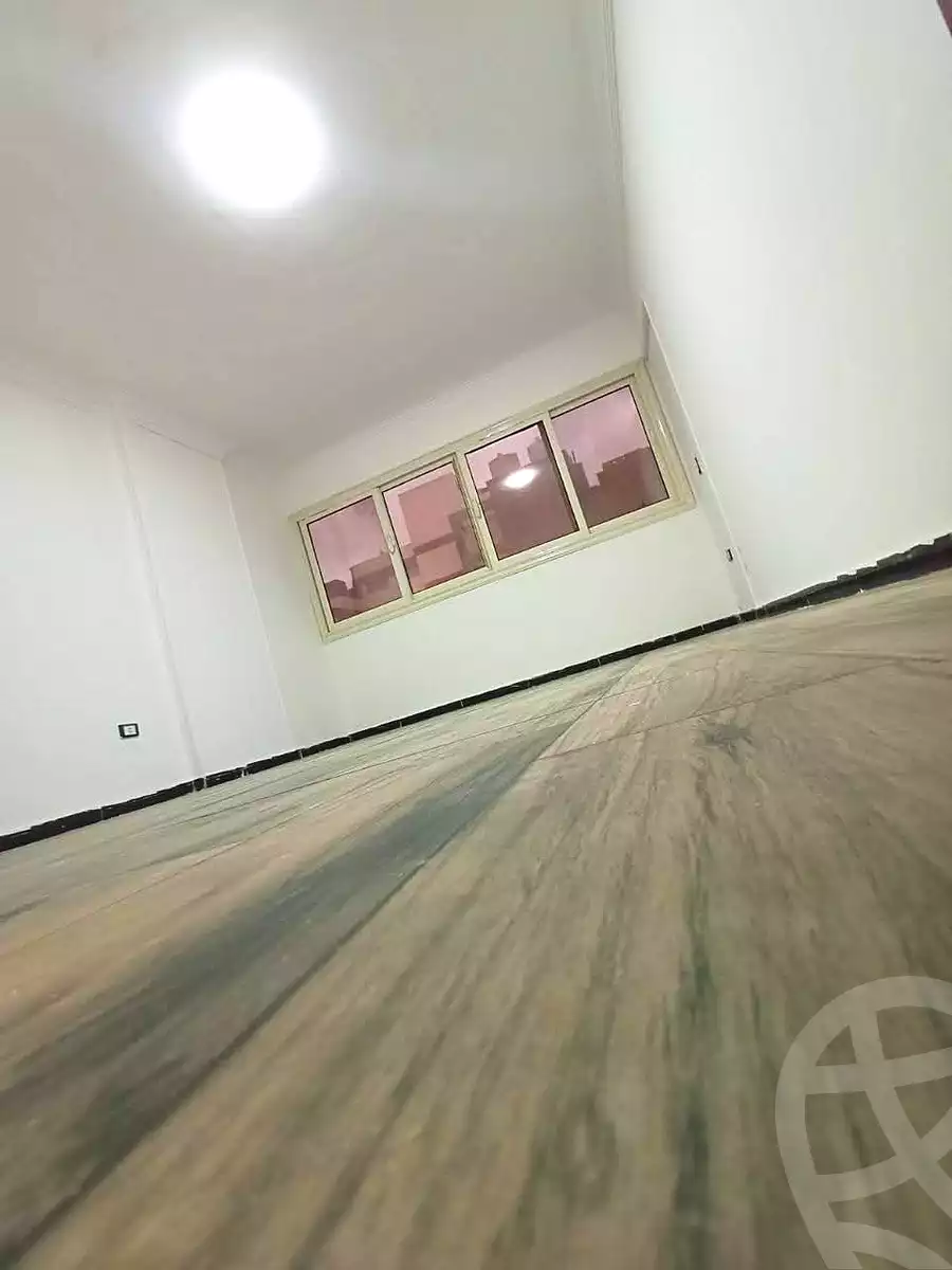 https://aqarmap.com.eg/ar/listing/6599832-for-rent-cairo-helwan-mohamed-sayed-ahmed-st