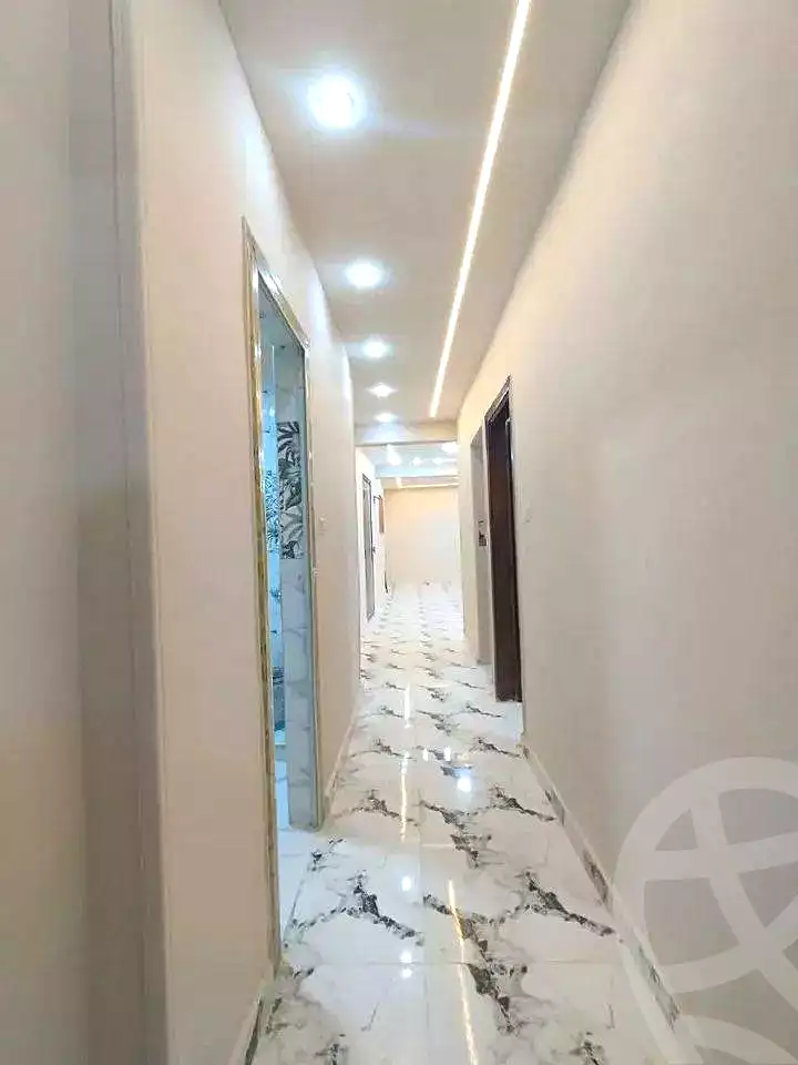 https://aqarmap.com.eg/ar/listing/6599989-for-sale-alexandria-l-jmy-lbytsh-qased-kareem-st