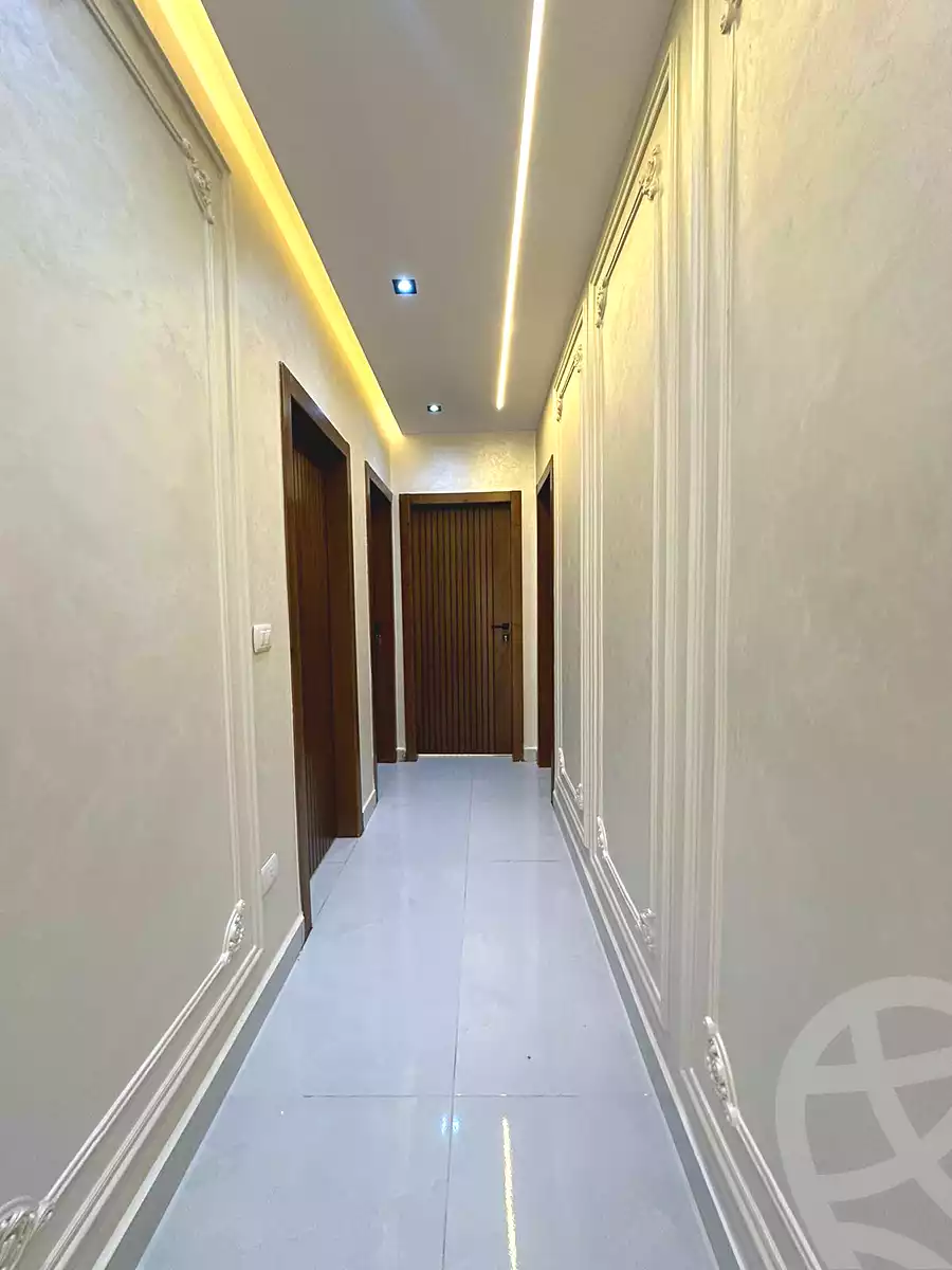 https://aqarmap.com.eg/ar/listing/6600496-for-sale-cairo-6th-of-october-el-ahyaa-neighborhood-1st-sixth-neighborhood