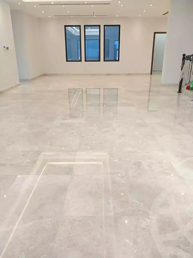 https://aqarmap.com.eg/ar/listing/6601259-for-rent-cairo-new-cairo-ganob-el-akadamiya-south-academy-a-zaid-ebn-haretha-st