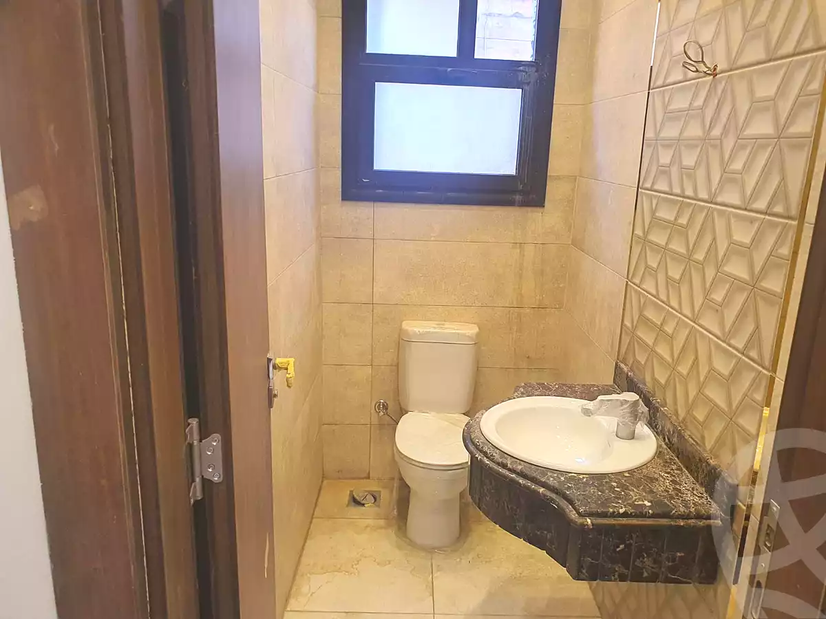 https://aqarmap.com.eg/ar/listing/6601461-for-rent-cairo-new-cairo-ganob-el-akadamiya-south-academy-a-zaid-ebn-haretha-st
