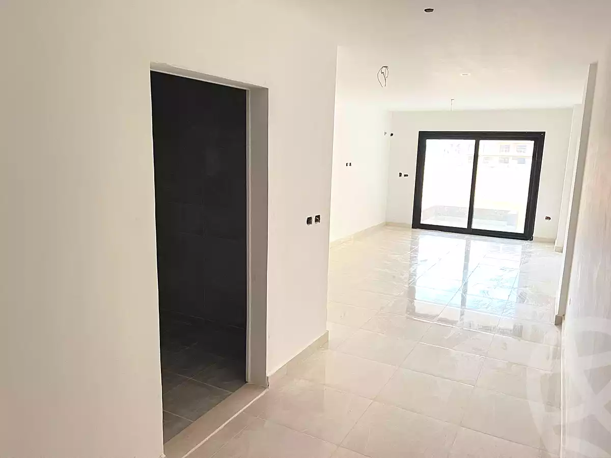 https://aqarmap.com.eg/en/listing/6601470-for-sale-cairo-new-administrative-capital-r8-rmtn