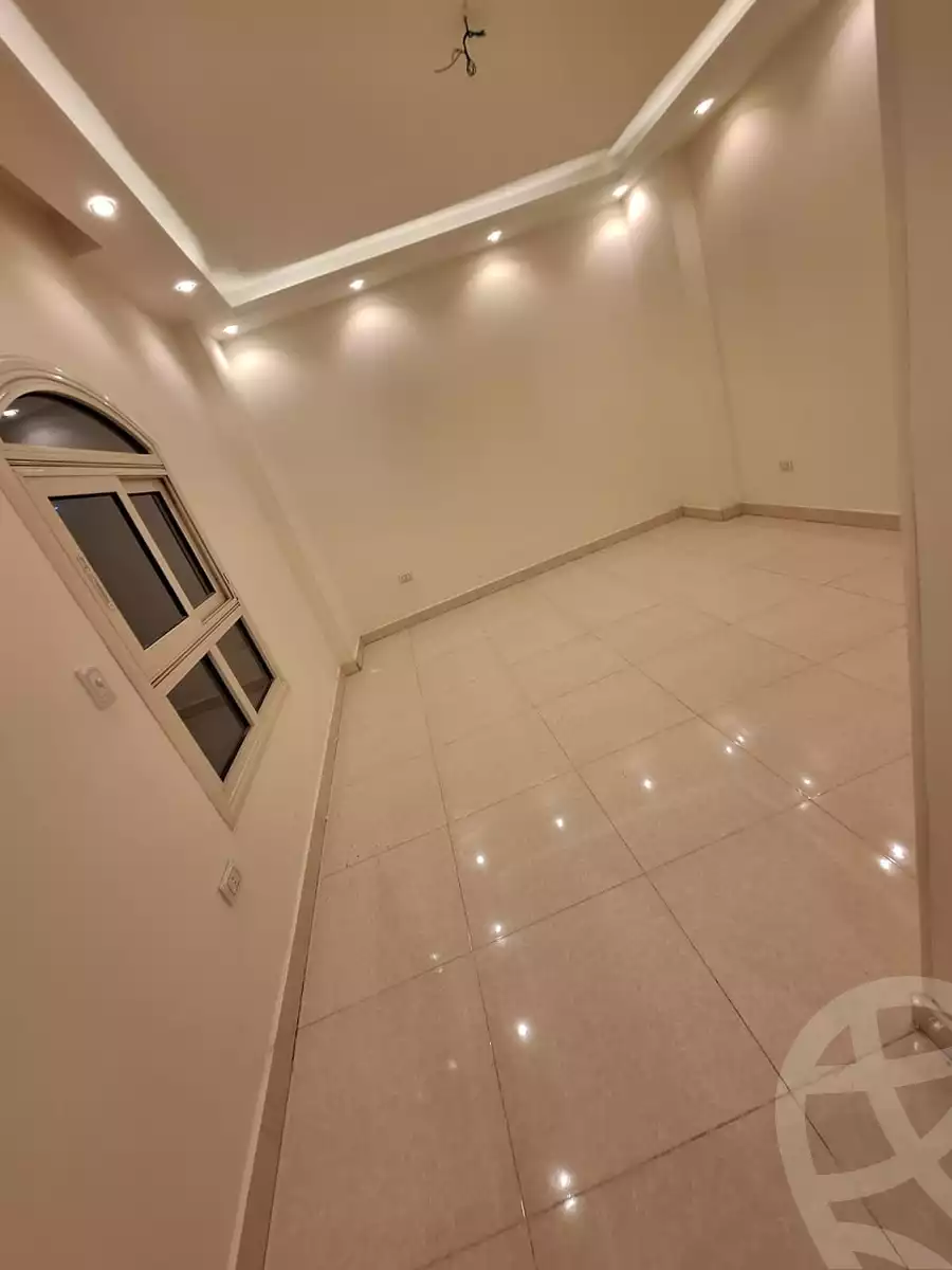 https://aqarmap.com.eg/ar/listing/6602484-for-sale-cairo-6th-of-october-el-ahyaa-neighborhood-3rd-al-hay-al-thalith-st