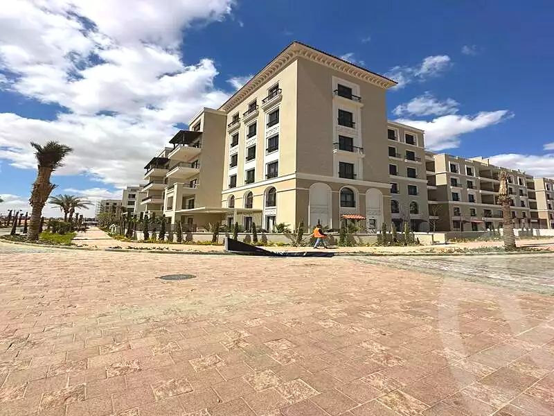 https://aqarmap.com.eg/ar/listing/6602906-for-rent-cairo-el-sheikh-zayed-city-compounds-kmbwnd-fyldj-wyst-dr-llttwyr