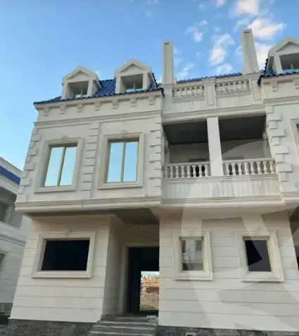 https://aqarmap.com.eg/en/listing/6603879-for-sale-cairo-al-oubour-compounds