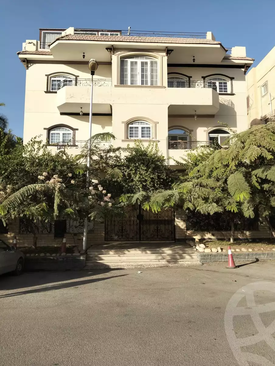 https://aqarmap.com.eg/en/listing/6562374-for-rent-cairo-new-cairo-ganob-el-akadamiya-south-academy-o-el-sheikh-mohamed-el-nasharty-st
